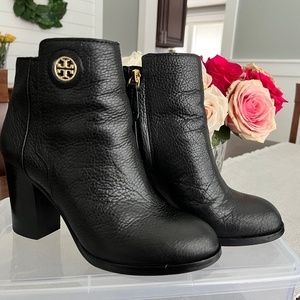Tory Burch Pebbled leather Ankle Boots 6.5 Black